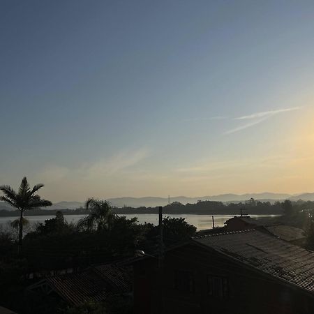 Ibiraquera Life Villa Прайя-ду-Роза Екстериор снимка